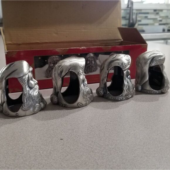 1995 Vintage Santa Pewter Napkin Ring Holder Set of 4 Home For The Holidays - Picture 3 of 11